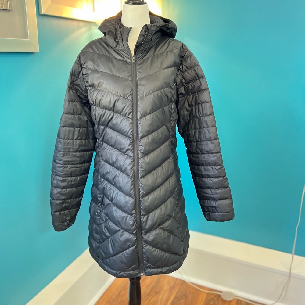 Lole black Spring/Fall lightweight down coat size X Large - very versatile piece